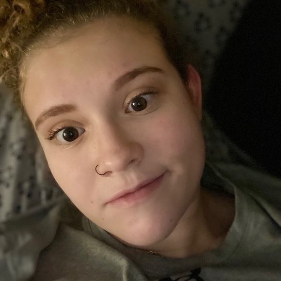 Meet your Posher, Cassidy - Picture 1 of 1